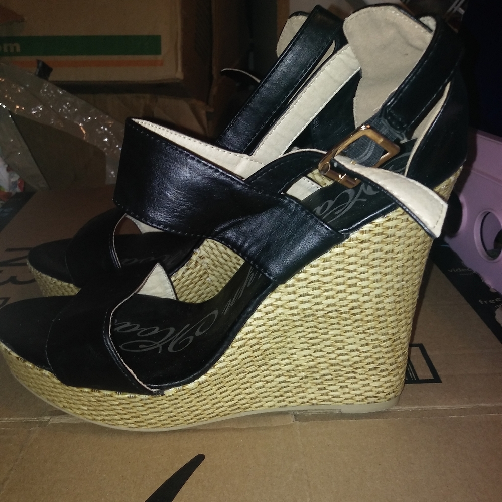 Cute Black Sandals